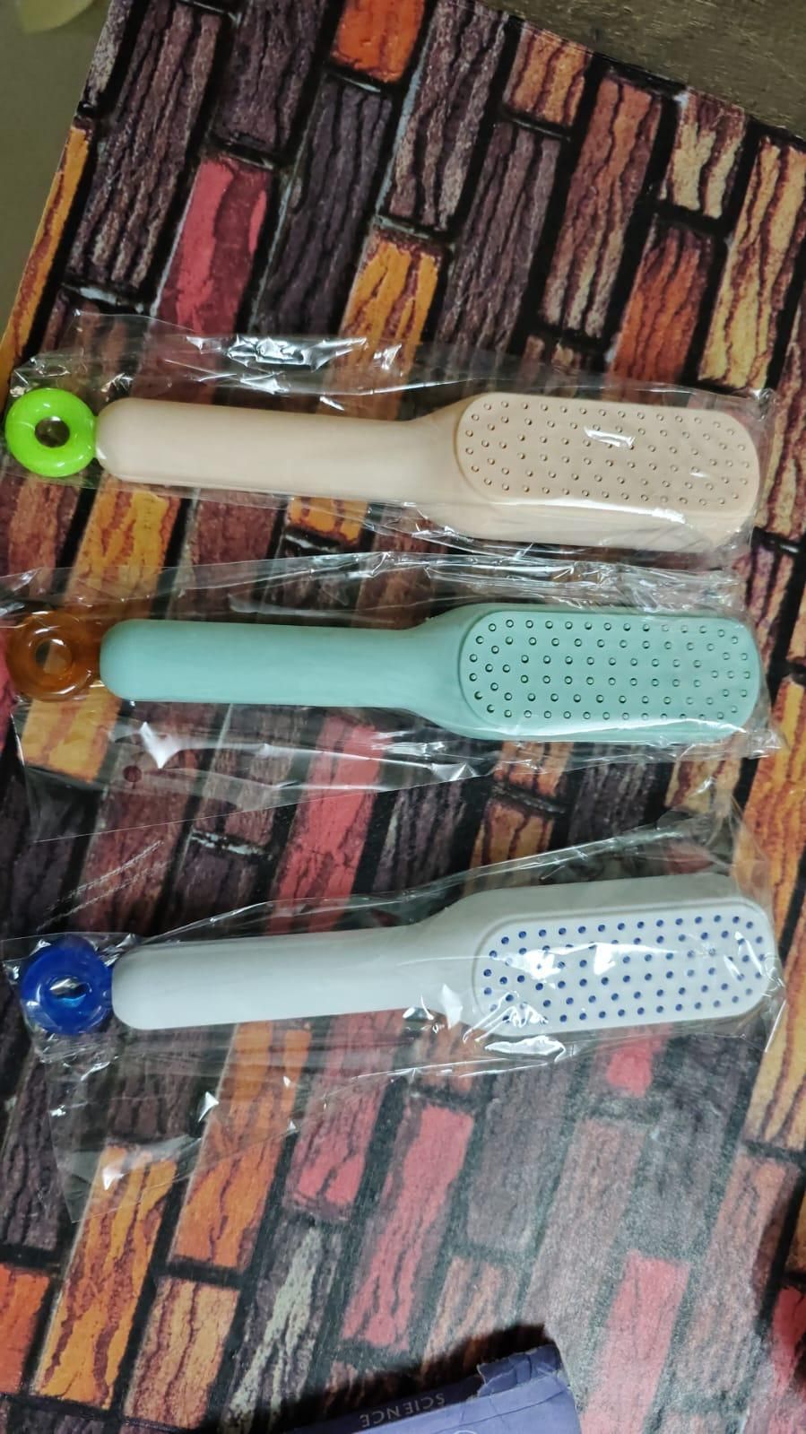 KAMOREA Self-Cleaning Anti-Static Massage Comb Pack of 1